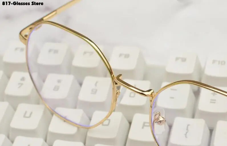 2023 Ultra-Light  Myopia Glasses for Women and Men Alloy Frame Fashion Female Eyewear -1.0 To -6.0